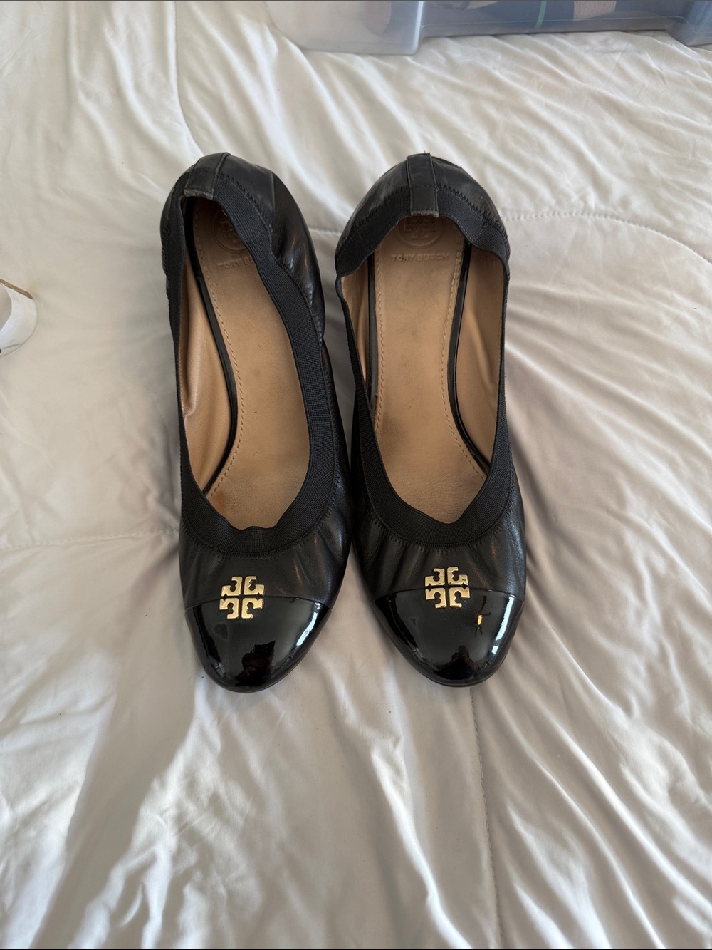 Tory Burch Black Leather Ballet Flats with Gold Logo Cap Toe
